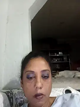 Snapshot of Mahi4luv chatting on 02-19-26, 10:50 Mahi4luv online show from 02-19-26, 10:50