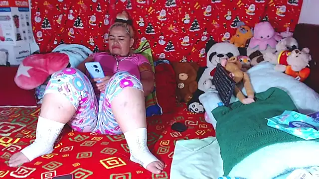 estrellita fugaz16x online show from 04-13-26, 03:01