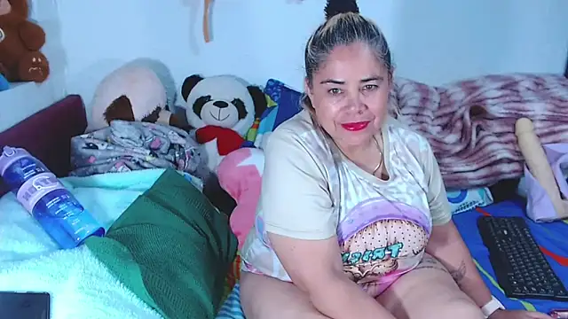 estrellita fugaz16x online show from 06-29-26, 05:35