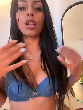 sweetAli  online show from 02-01-25, 04:00