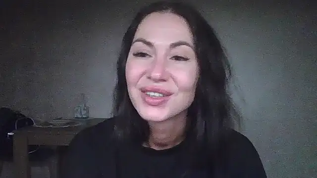 Snapshot of JulianaGold1 chatting on 01-16-25, 08:57 JulianaGold1 online show from 01-16-25, 08:57