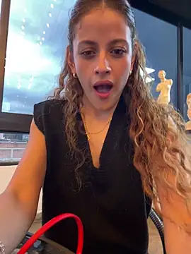 alana15 online show from 02-11-25, 11:01