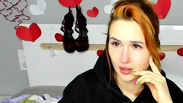 Snapshot of Red_Fairy_ chatting on 02-09-25, 03:56 Red Fairy online show from 02-09-25, 03:56