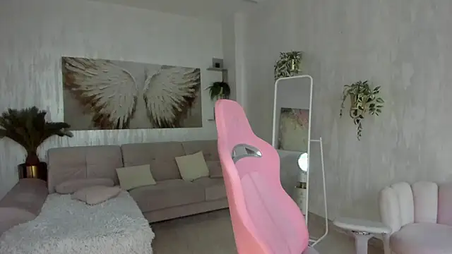 TiffanyHouston  online show from 04-29-26, 05:11