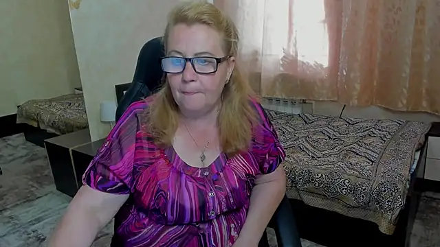 Frau Marta online show from 06-12-26, 03:33