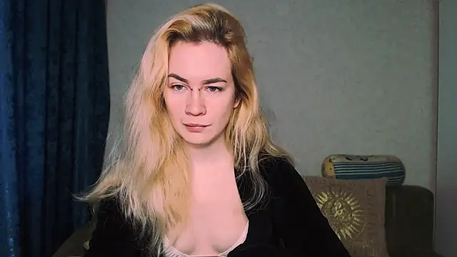 xxxcharismaaa online show from 12-13-24, 06:31