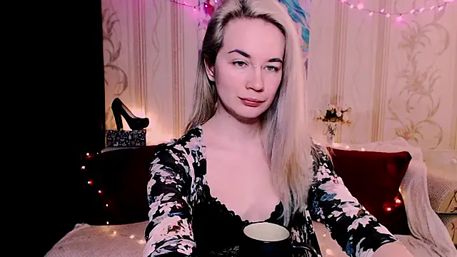 xxxcharismaaa online show from 03-12-26, 01:45