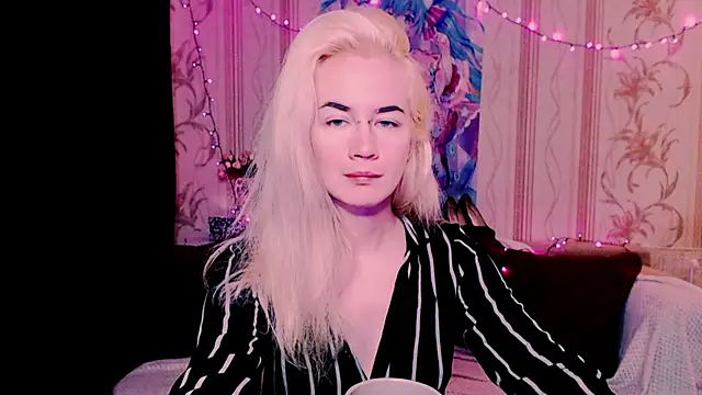 xxxcharismaaa online show from 06-12-26, 06:23