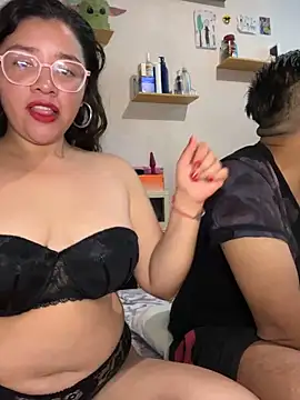 Snapshot of Vivi_Kvsh chatting on 03-11-26, 09:15 Vivi Kvsh online show from 03-11-26, 09:15