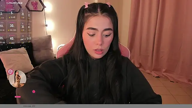 Snapshot of shantall_vidales_ chatting on 02-08-25, 04:25 shantall vidales online show from 02-08-25, 04:25