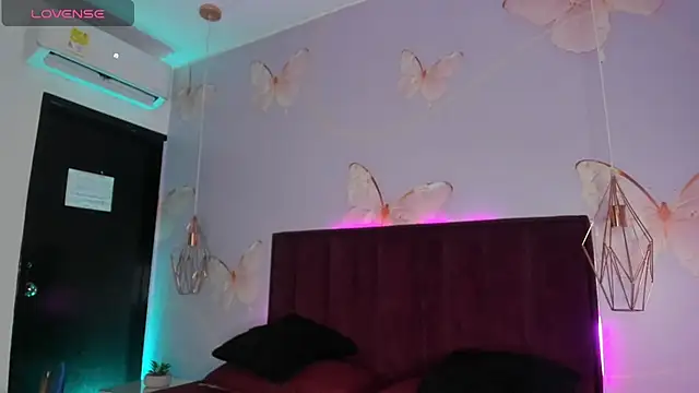 Vivi prinncess online show from 02-25-26, 12:09