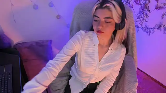 Sammysammy  online show from 02-05-25, 03:45