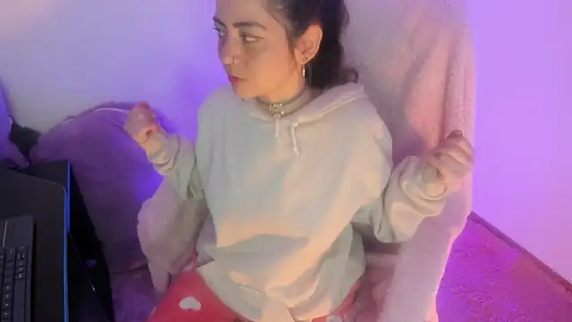 Sammysammy  online show from 04-06-26, 04:46