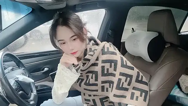 orla2021 online show from 11-09-25, 12:31