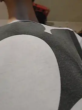 JoLeNe27 online show from 11-08-25, 06:02