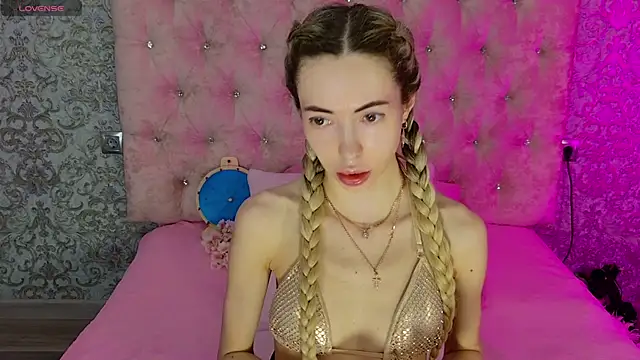 Akilla Queen online show from 07-24-26, 01:58