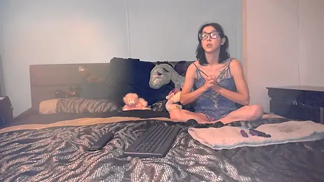 babbygirl94 online show from 11-12-25, 05:57