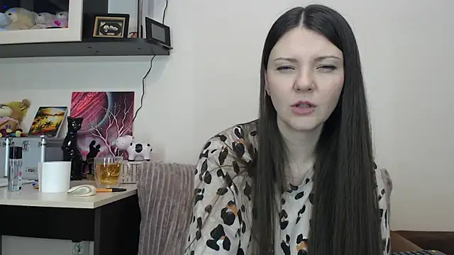 Snapshot of SugarTati chatting on 01-14-25, 06:49 SugarTati online show from 01-14-25, 06:49