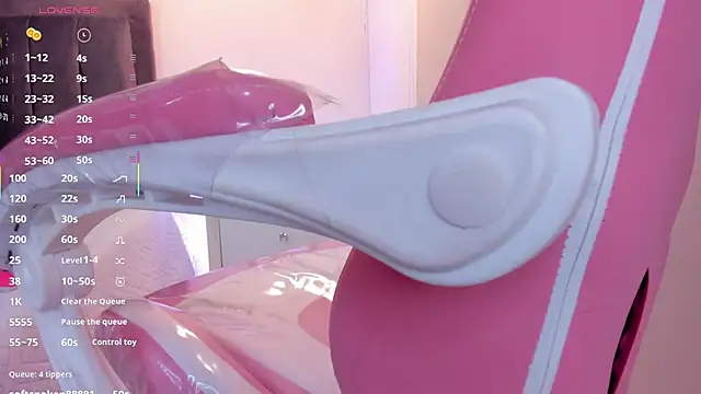 Snapshot of isa_bunny chatting on 02-19-25, 06:33 isa bunny online show from 02-19-25, 06:33