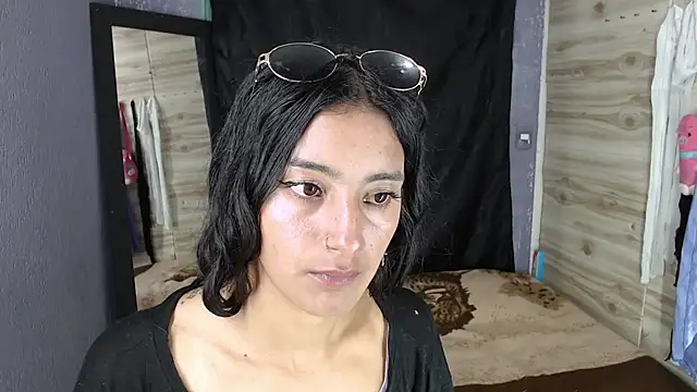 skinny Yizz online show from 12-21-25, 09:00