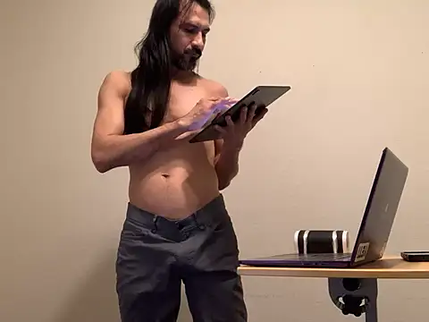 Youreherewithme online show from 01-28-25, 02:43