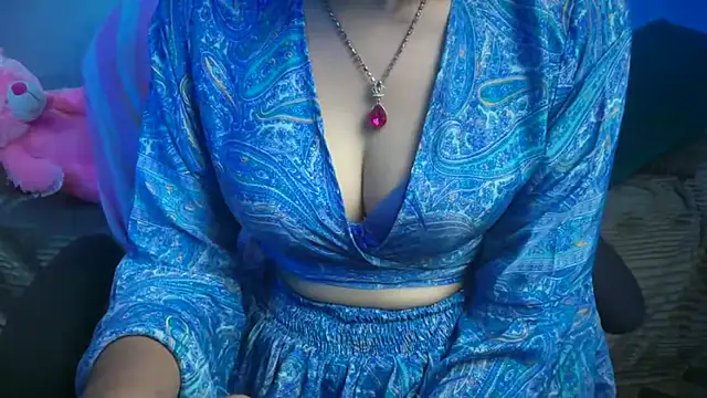 Queen Angelena online show from 05-03-26, 05:24