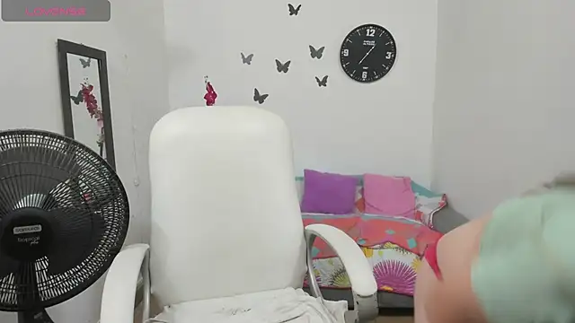 stepmother 105 online show from 04-24-26, 05:48