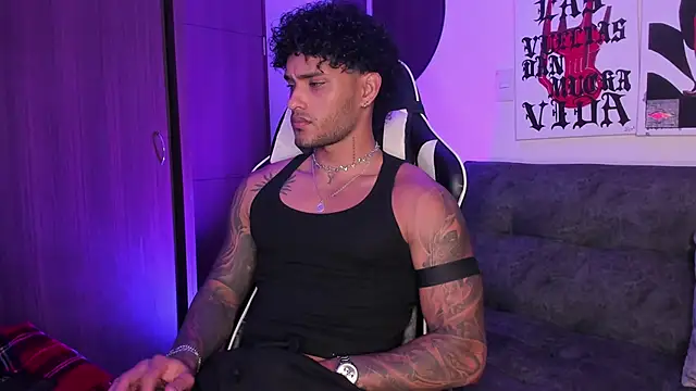 Alessandro Vanni online show from 04-29-26, 03:21