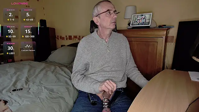 legaulois4691 online show from 03-12-25, 02:45