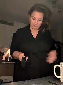 Snapshot of Canadian_BBW chatting on 12-05-25, 02:36 Canadian BBW online show from 12-05-25, 02:36