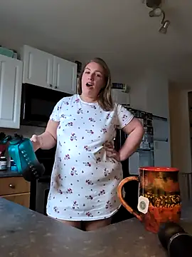 Snapshot of Canadian_BBW chatting on 01-06-26, 10:34 Canadian BBW online show from 01-06-26, 10:34