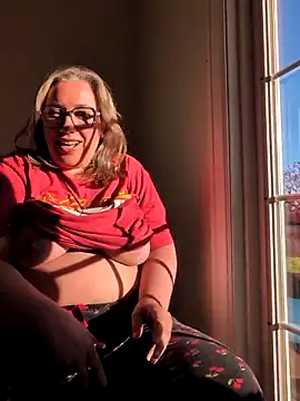 Canadian BBW online show from 04-25-26, 02:14