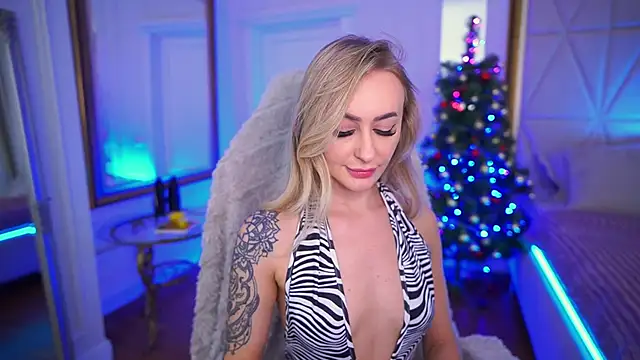 Snapshot of GraceCandy chatting on 12-20-25, 07:26 GraceCandy online show from 12-20-25, 07:26