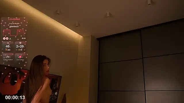  Miss Johansson  online show from 12-23-24, 09:18