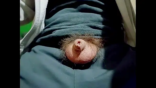 hairyuncut00 online show from 03-04-25, 09:54