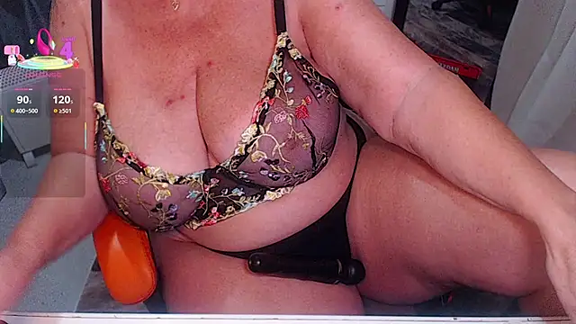 Snapshot of BigBoGcup chatting on 11-04-25, 07:35 BigBoGcup online show from 11-04-25, 07:35