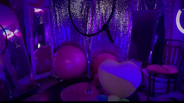 Snapshot of bimbotwerkqueen chatting on 01-31-25, 04:58 bimbotwerkqueen online show from 01-31-25, 04:58