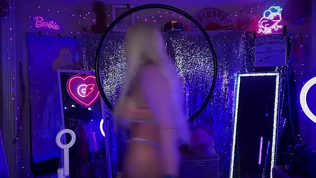 Snapshot of bimbotwerkqueen chatting on 03-15-25, 02:14 bimbotwerkqueen online show from 03-15-25, 02:14