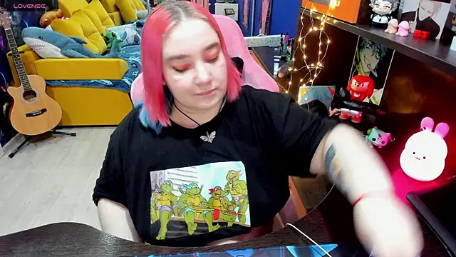 Softie Sofy online show from 02-06-25, 02:55