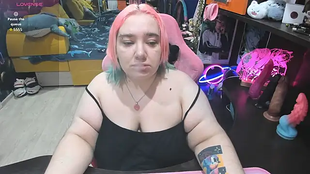 Softie Sofy online show from 03-12-26, 01:45