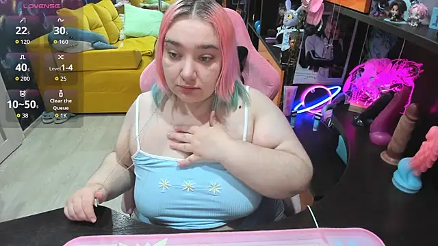 Snapshot of Softie_Sofy chatting on 05-16-26, 03:14 Softie Sofy online show from 05-16-26, 03:14