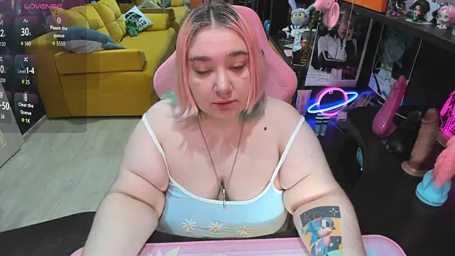 Snapshot of Softie_Sofy chatting on 06-02-26, 04:14 Softie Sofy online show from 06-02-26, 04:14