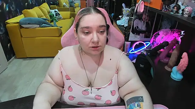 Softie Sofy online show from 06-25-26, 06:29
