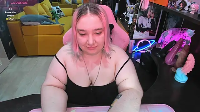 Softie Sofy online show from 06-27-26, 03:44
