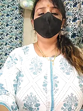 cute-tanvi online show from 09-15-25, 12:54