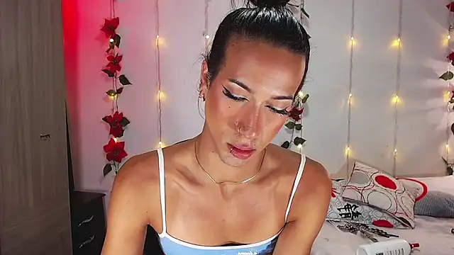 Snapshot of Kenisha_Sweet chatting on 01-08-25, 02:03 Kenisha Sweet online show from 01-08-25, 02:03