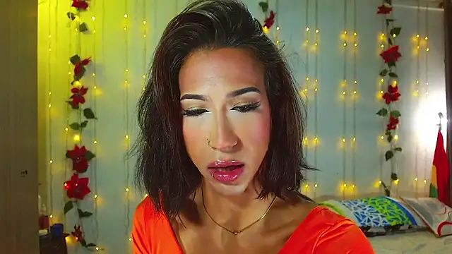 Snapshot of Kenisha_Sweet chatting on 01-24-25, 12:41 Kenisha Sweet online show from 01-24-25, 12:41