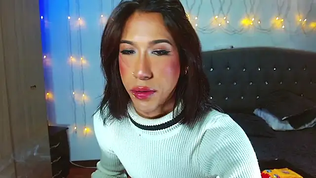 Snapshot of Kenisha_Sweet chatting on 02-05-25, 12:42 Kenisha Sweet online show from 02-05-25, 12:42