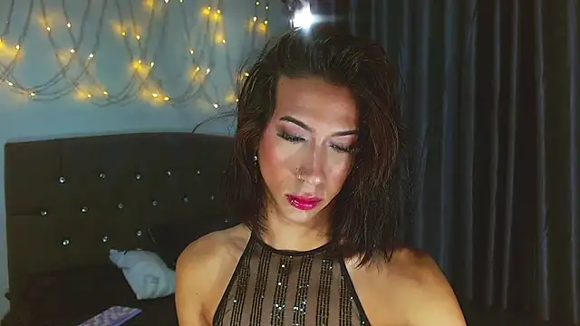 Snapshot of Kenisha_Sweet chatting on 02-12-25, 10:14 Kenisha Sweet online show from 02-12-25, 10:14