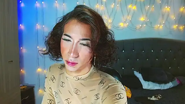 Snapshot of Kenisha_Sweet chatting on 02-13-25, 04:11 Kenisha Sweet online show from 02-13-25, 04:11